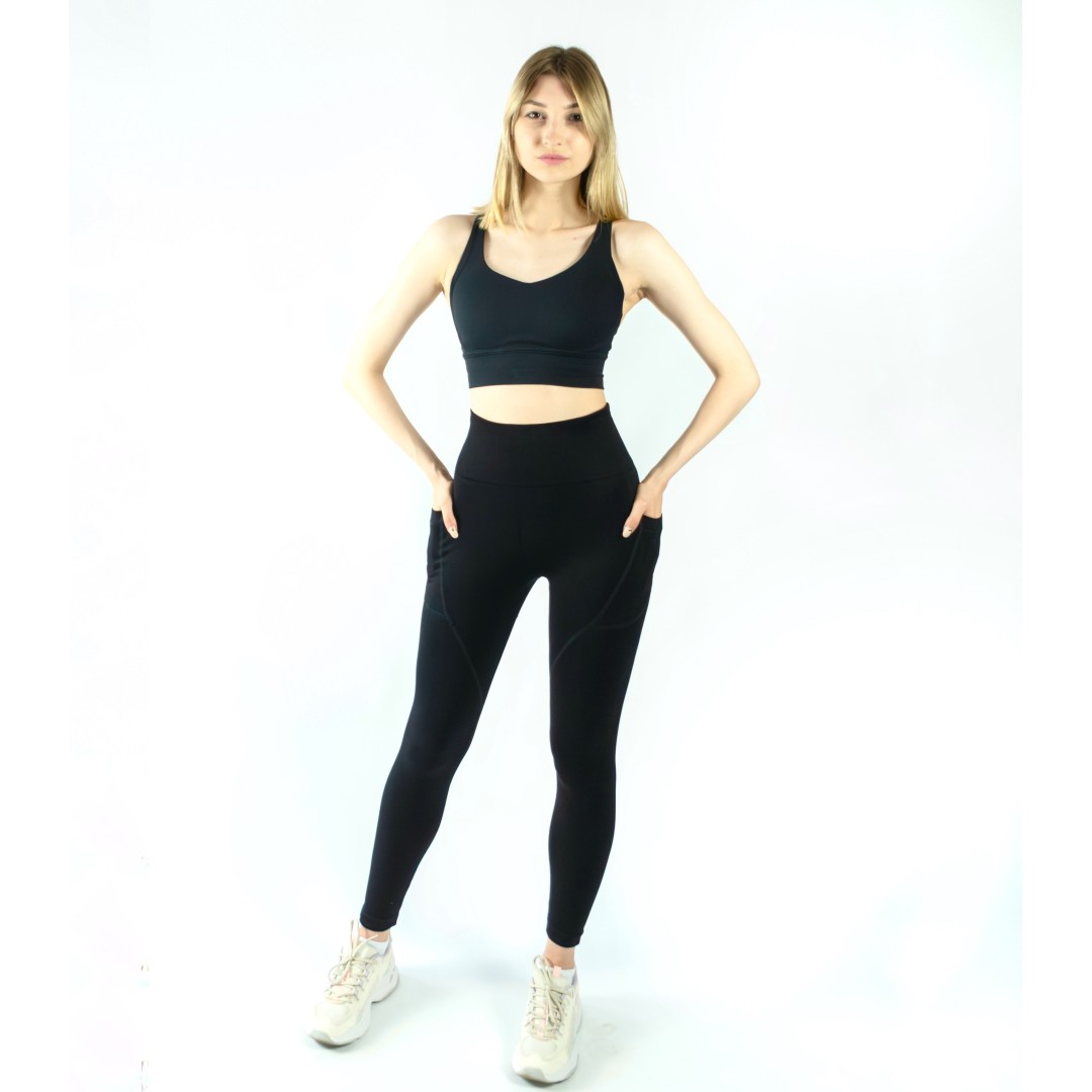 Легінси безшовні з боковими кишенями чорні LYX01