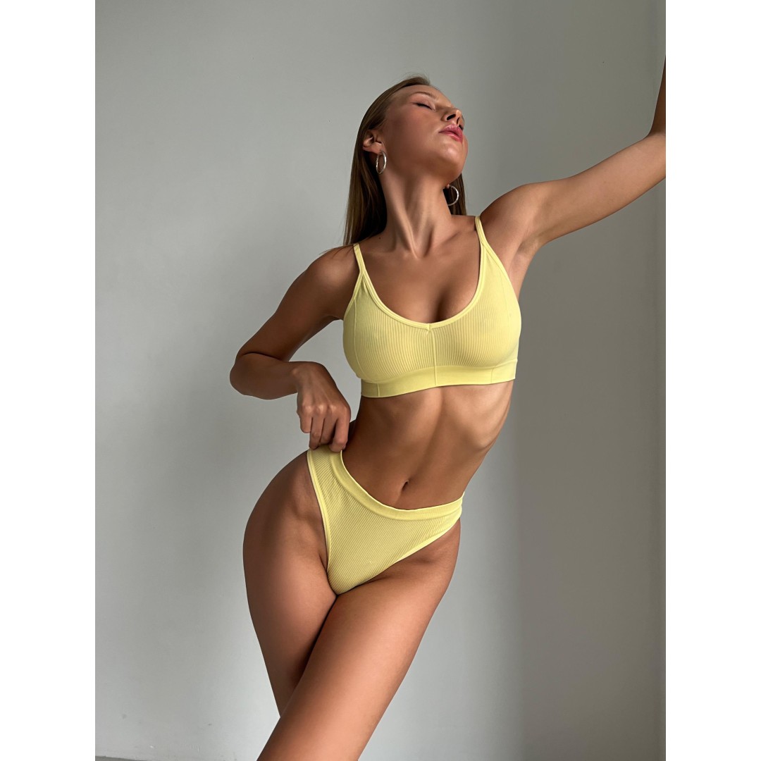 Безшовна білизна Model WZ10 колір лимонний - M-L