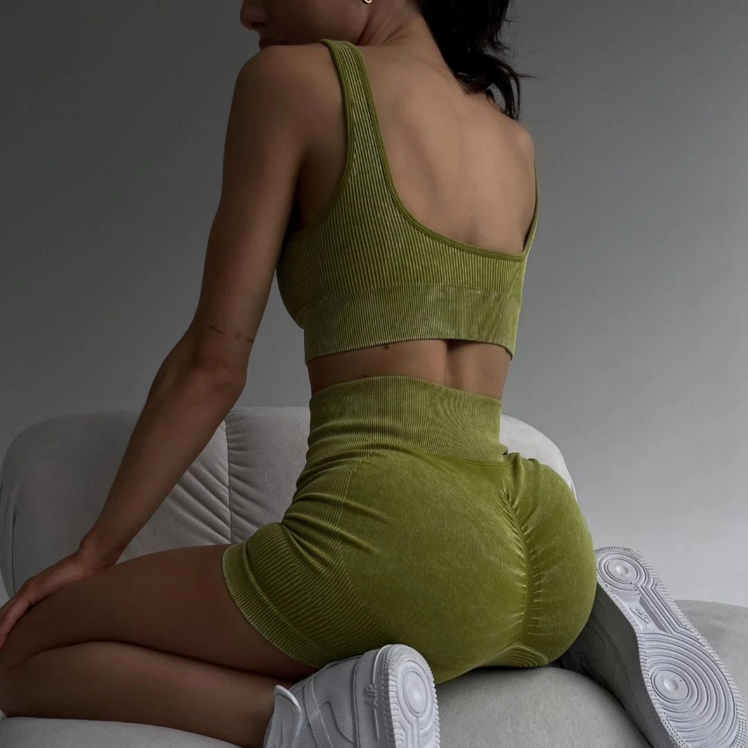Костюм Model GA03 зеленый рубчик для фитнеса