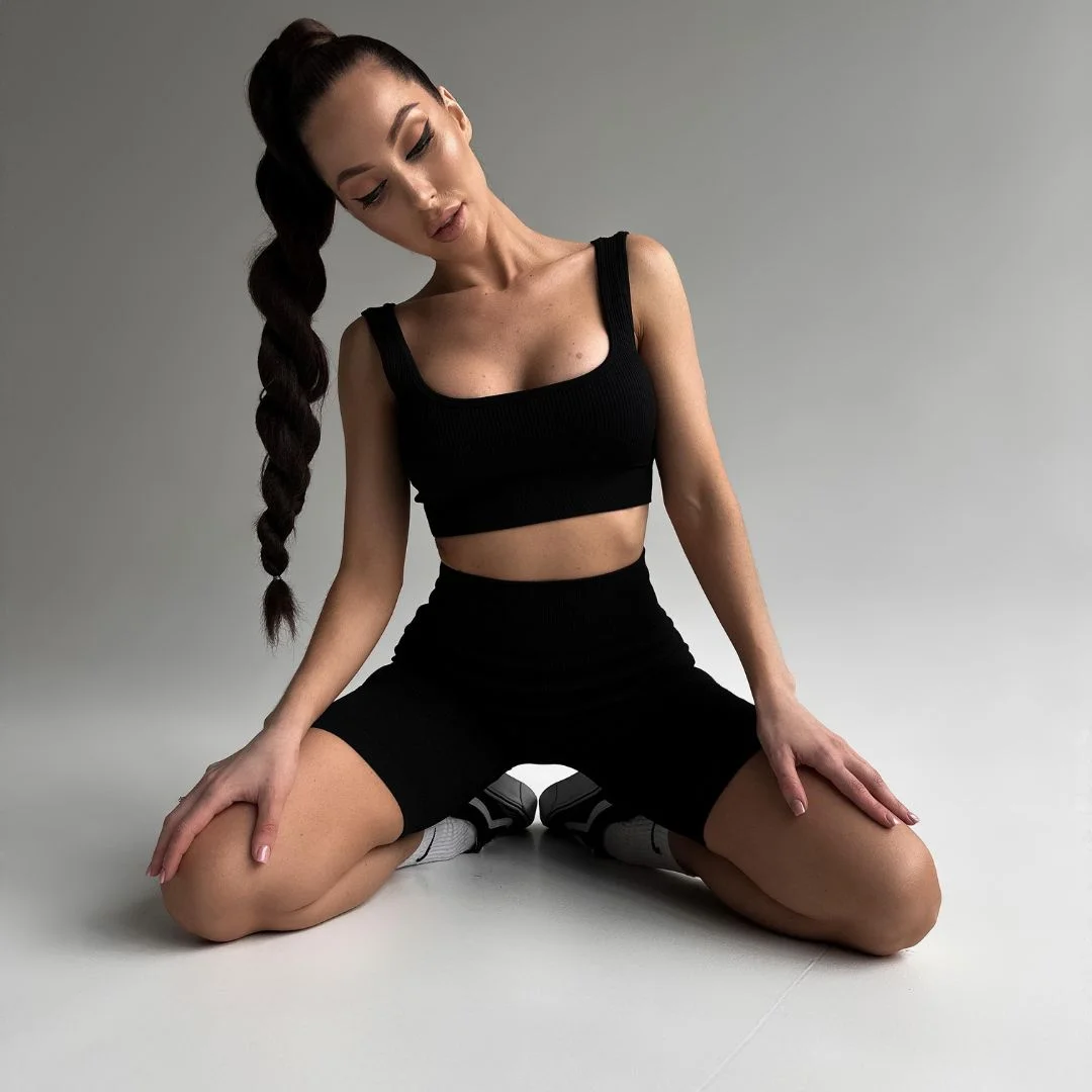 Костюм Model RW01 черный для фитнеса