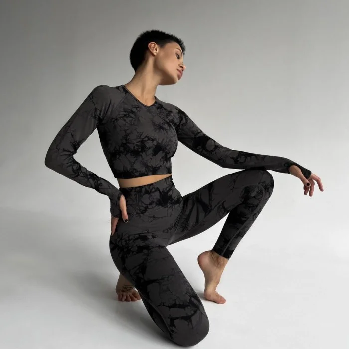 Костюм Model XX05 черный для фитнеса - M