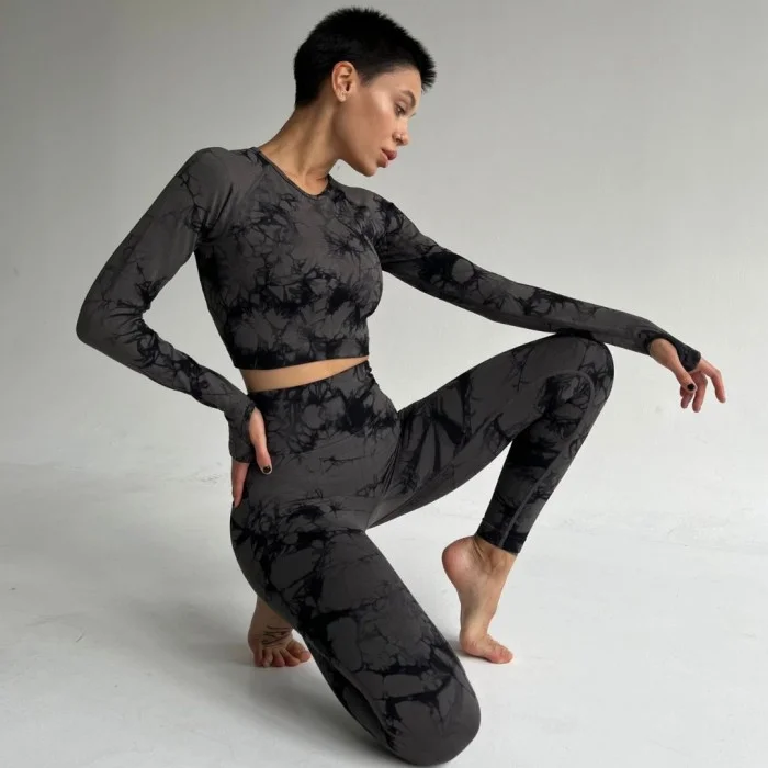 Костюм Model XX05 черный для фитнеса - M
